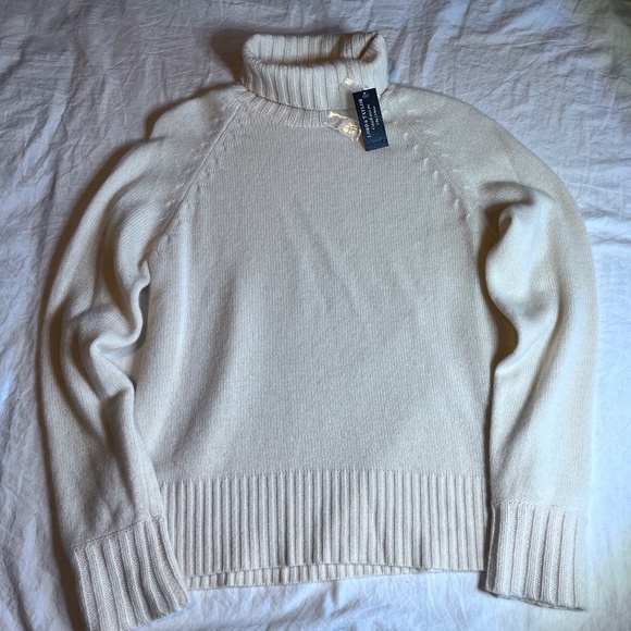 Lord & Taylor Cashmere Turtleneck Sweater, Ivory (NWT) - Picture 1 of 4